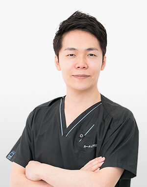 総院長 医学博士　加藤 晴之輔