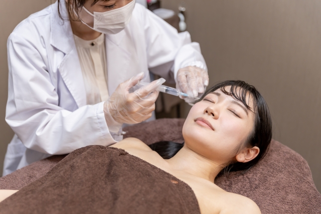 美容医療の常識「ヒアルロン酸注射」は整形なのか？整形との違いや効果について解説